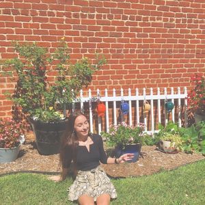 Meet your Posher, Caiti